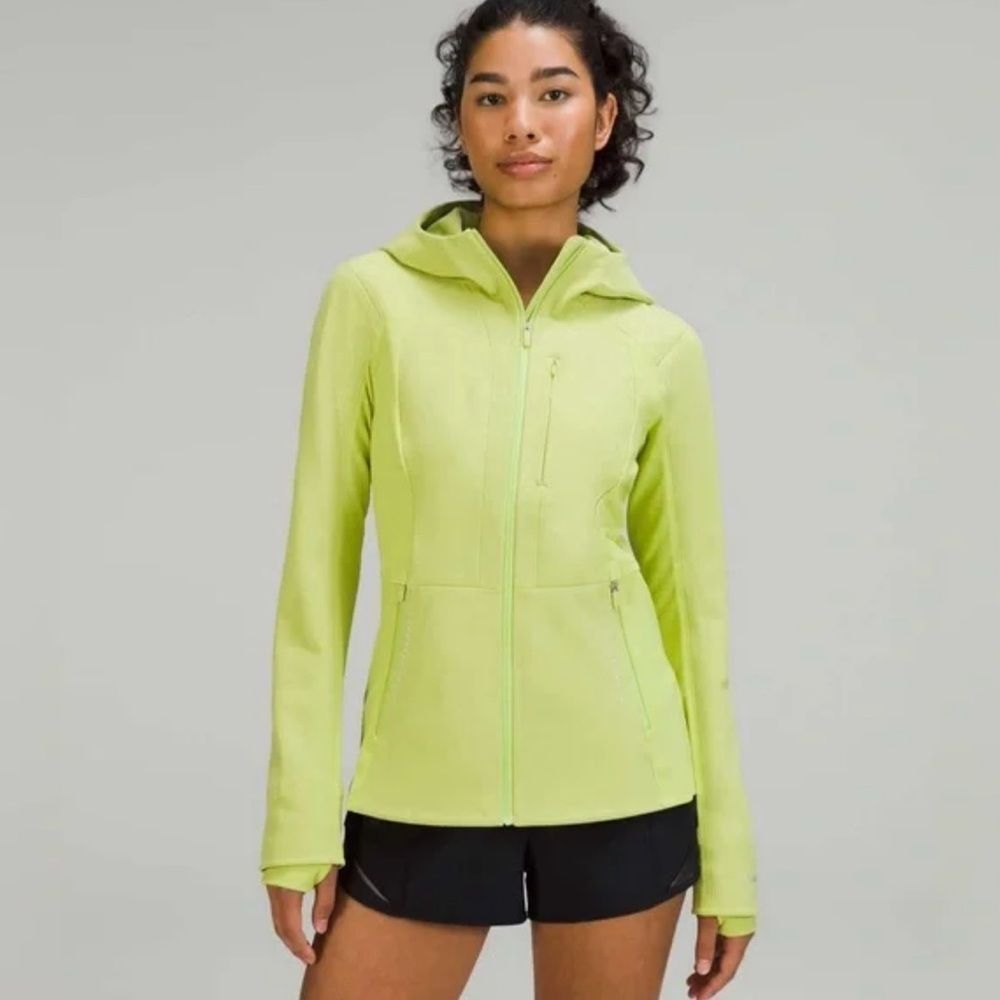 Lululemon Cross Chill Wasabi Green RepelShell Jacket Women’s Size 2